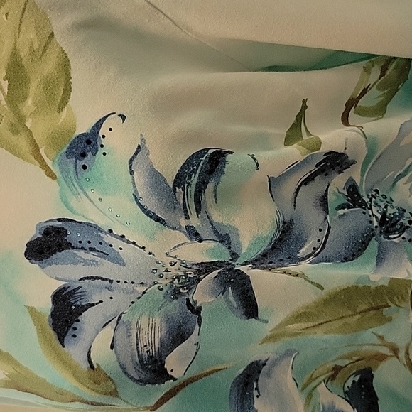 ALFRED DUNNER BEAUTIFUL FLORAL TOP....LARGE - Picture 10 of 13